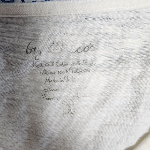 Chico's White & Blue Short Sleeve Tee Shirt (1) - Picture 5 of 6